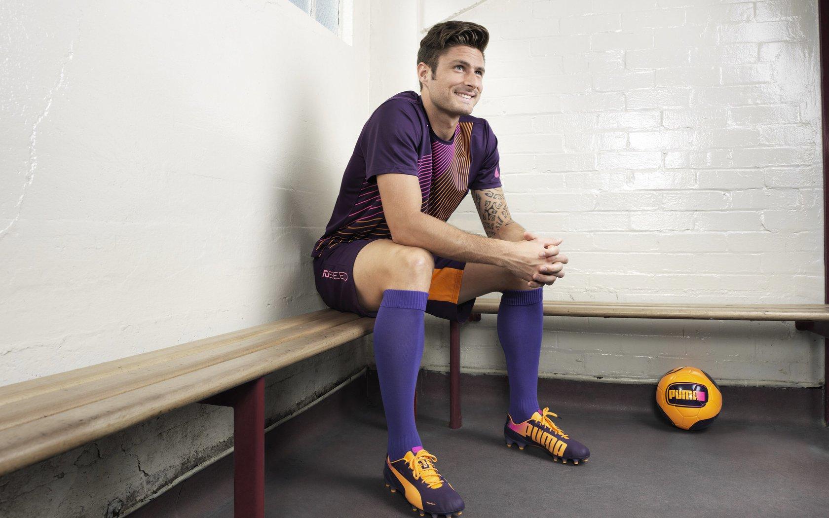 滑板运动风靡全球,年轻选手闪耀国际赛场